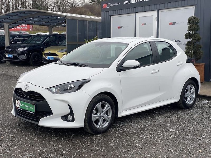 Toyota Yaris 1.5i, ČR-1m, ComTech, záruka - fotka 4 z 31