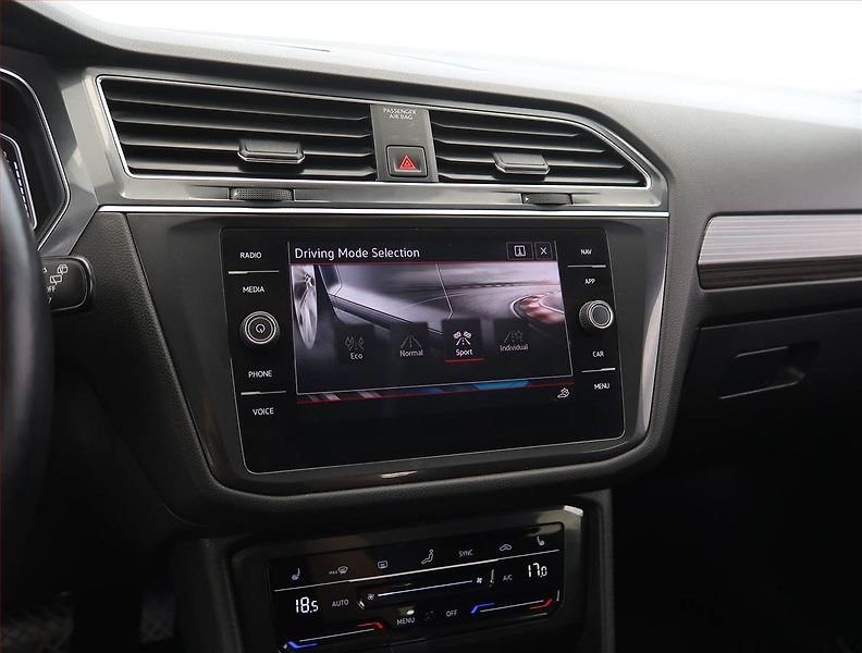Volkswagen Tiguan Allspace (2023) Elegance 2.0 TDI - fotka 19 z 28