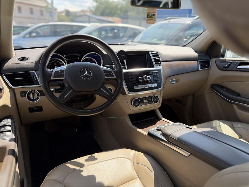 Mercedes-Benz GL 350Cdi, 7míst, Tažné - fotka 11 z 16