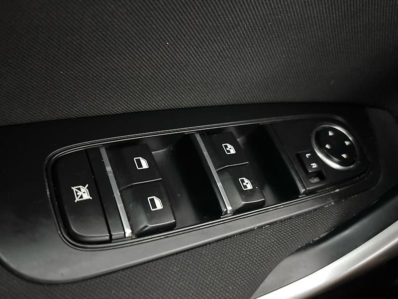 Kia Ceed Hatchback - fotka 21 z 29