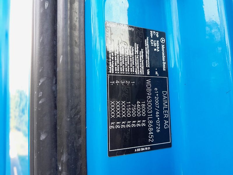 Mercedes-Benz Actros 1848 ADR Retarder - fotka 37 z 39