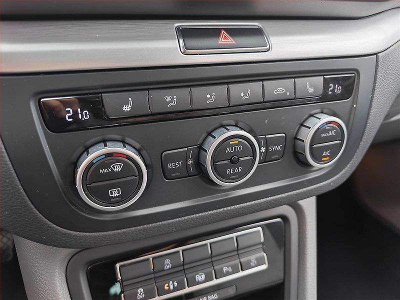 Volkswagen Sharan (2015) 2.0 TDI, Automat, Kůže - fotka 16 z 16