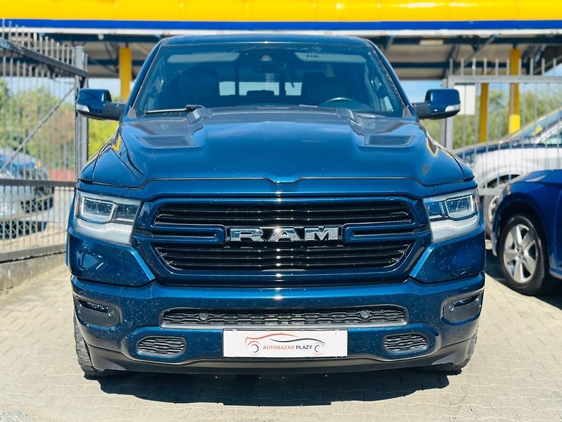 RAM 1500 (2021) 5.7HEMI V8 LARAMIE SPORT - fotka 2 z 30