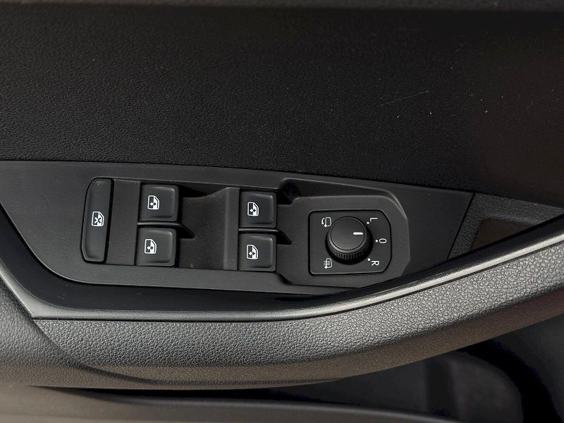 Škoda Karoq (2023) 1.5 TSI 110 kW DSG SportLine - fotka 10 z 25