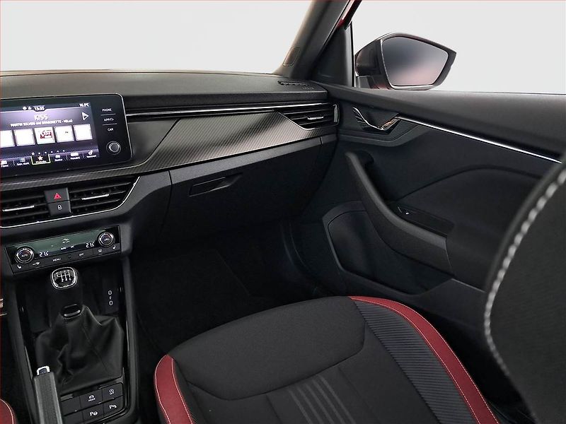 Škoda Kamiq (2023) Monte Carlo 1.5 TSI - fotka 8 z 21