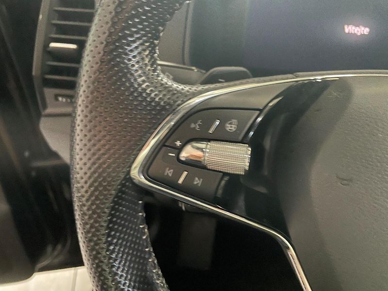 Škoda Karoq (2021) Sportline 1.5 TSI 110kW DSG - fotka 15 z 30