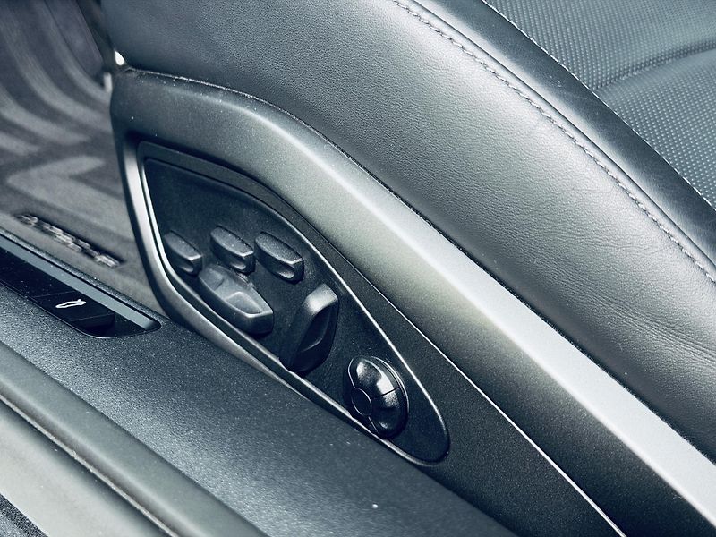 Porsche 911 (2025) SPORTDESIGN MATRIX MAX ZARUKA - fotka 14 z 38