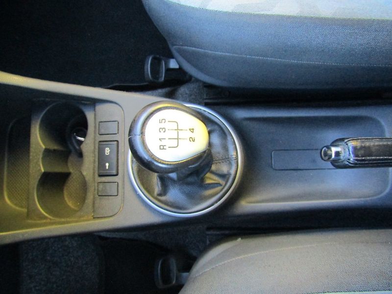 Škoda Roomster (2008) 1.4 TDI 59kW - fotka 32 z 34