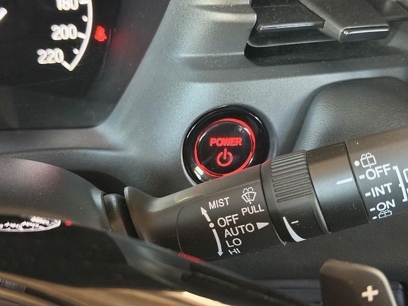Honda HR-V 1.5 i-MMD Elegance e-CVT - fotka 18 z 26