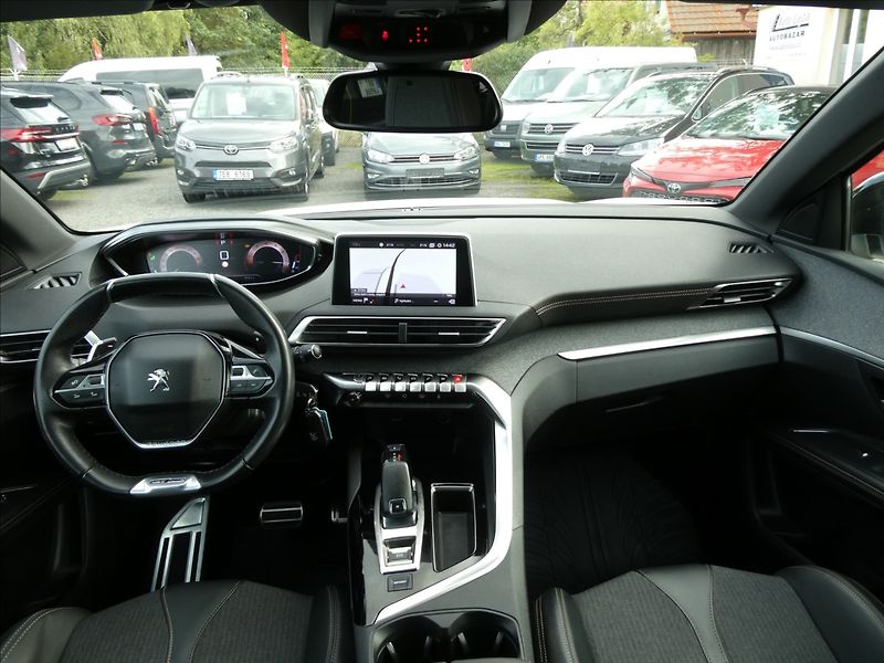 Peugeot 5008 1,6 133kW GT-line AT8,7.míst,D - fotka 30 z 50
