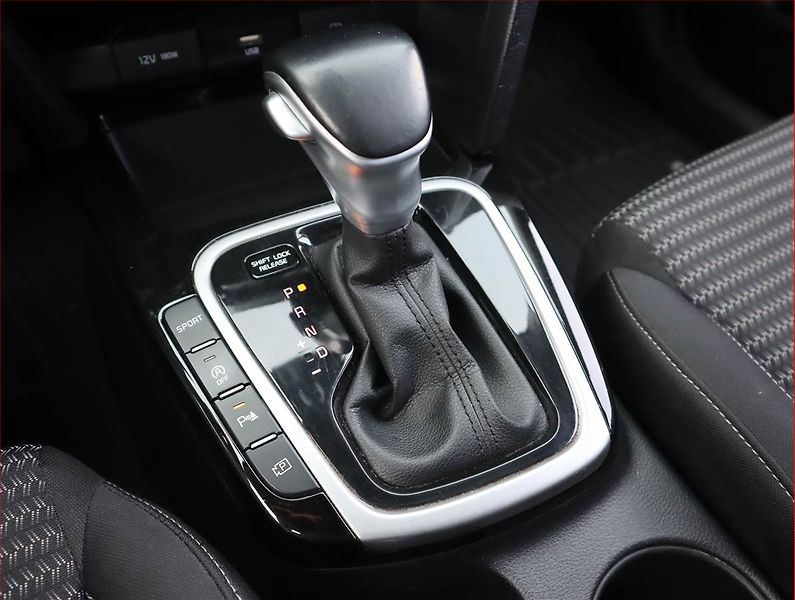 Kia Ceed (2021) 1.5 T-GDI, Automat, Serv.kniha - fotka 13 z 19