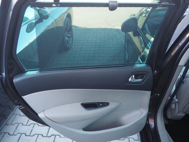 Peugeot 308 (2012) 2.0 HDi Panorama Automat - fotka 11 z 30