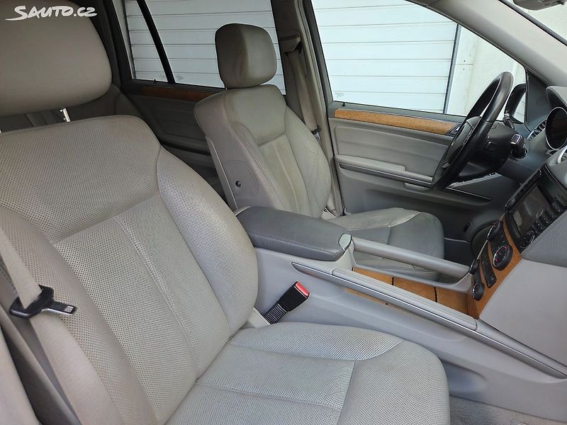 Mercedes-Benz GL (2006) 320 CDI, Tažné na 3.500 Kg, ČR - fotka 13 z 25