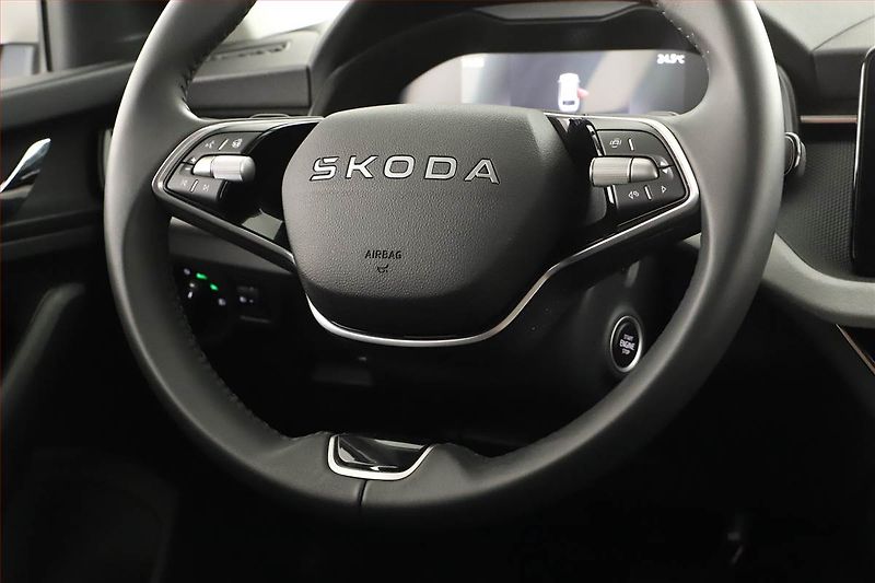 Škoda Scala (2025) 1.0 TSI, Top Selection, FullLe - fotka 15 z 16