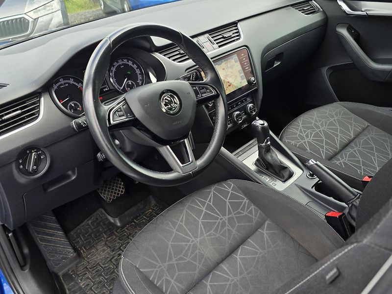 Škoda Octavia 2,0TSI 140KW DSG FULL LED NAVI - fotka 11 z 30
