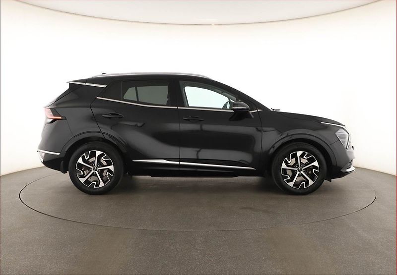 Kia Sportage (2023) 1.6 T-GDI - fotka 6 z 20