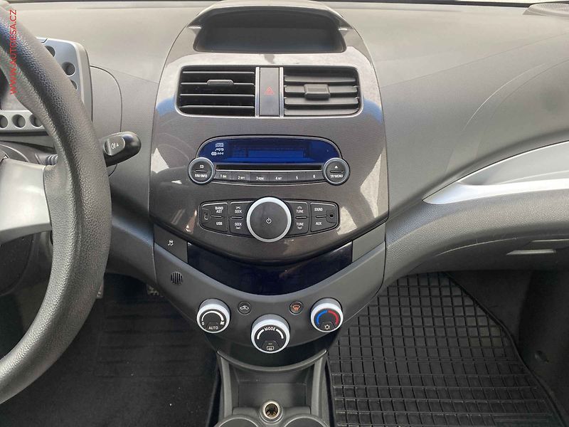 Chevrolet Spark (2010) 1.2 i, LS - fotka 12 z 13