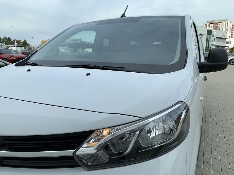 Toyota ProAce Verso SHUTTLE 2.0 D-4D L2 106kW MAN6 - fotka 21 z 24