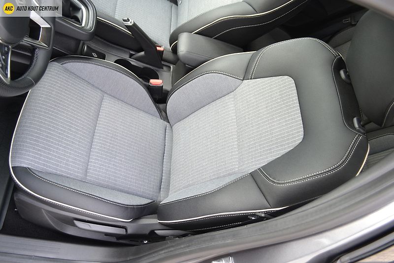 Renault Clio Techno TCe 90 - fotka 17 z 39