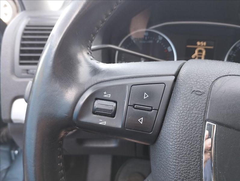 Škoda Octavia 1,6 MPi 75KW DSG - fotka 14 z 18