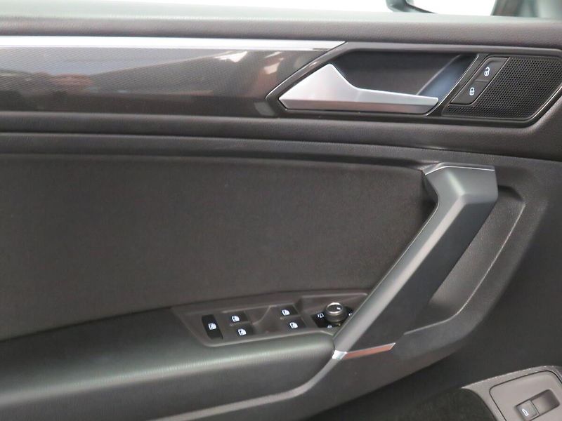 Volkswagen Tiguan - fotka 12 z 24