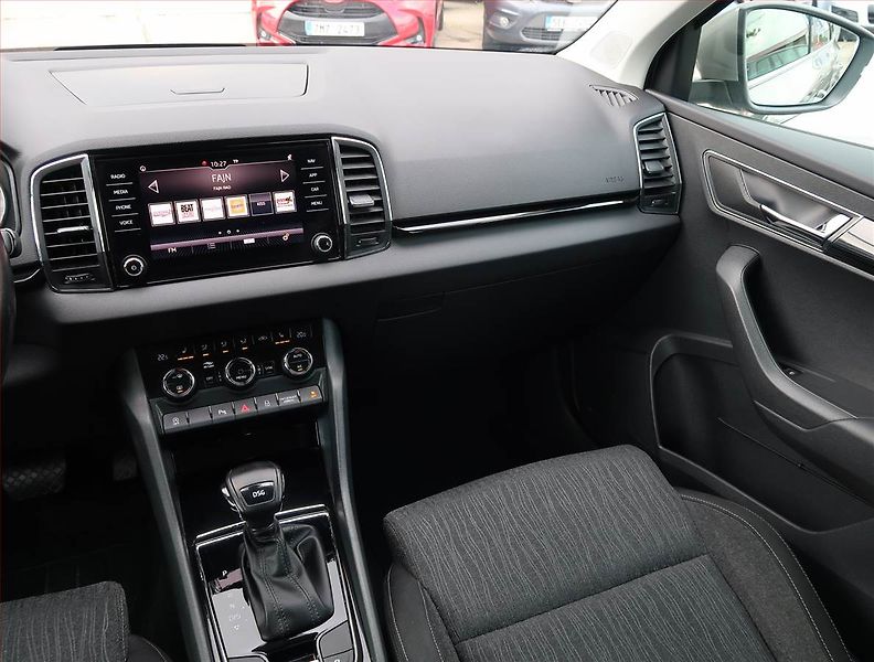Škoda Karoq (2017) Style 1.5 TSI - fotka 8 z 24
