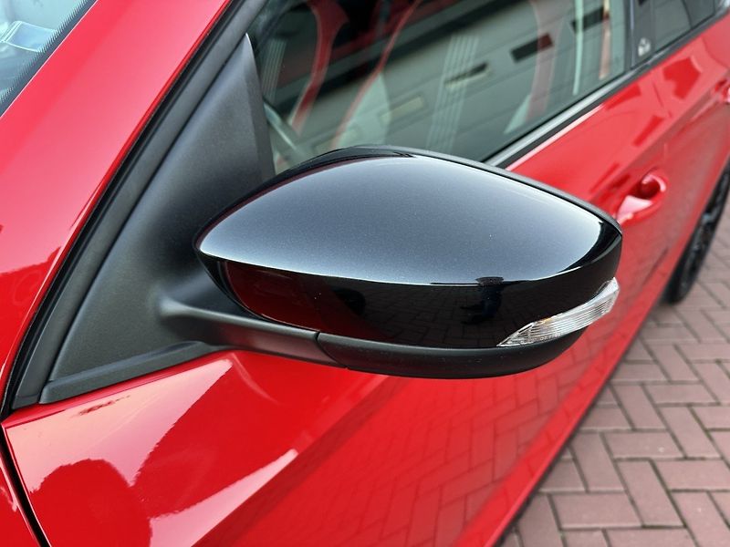 Škoda Fabia (2015) 1.2TSi Monte Carlo Panorama - fotka 43 z 49