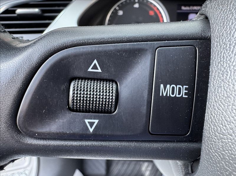 Audi A4 2,0 TDI 105kW AVANT - fotka 30 z 50