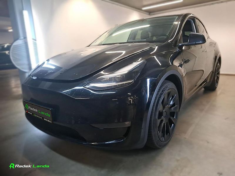 Tesla Model Y (2023) Long Range AWD Berlín - fotka 1 z 6