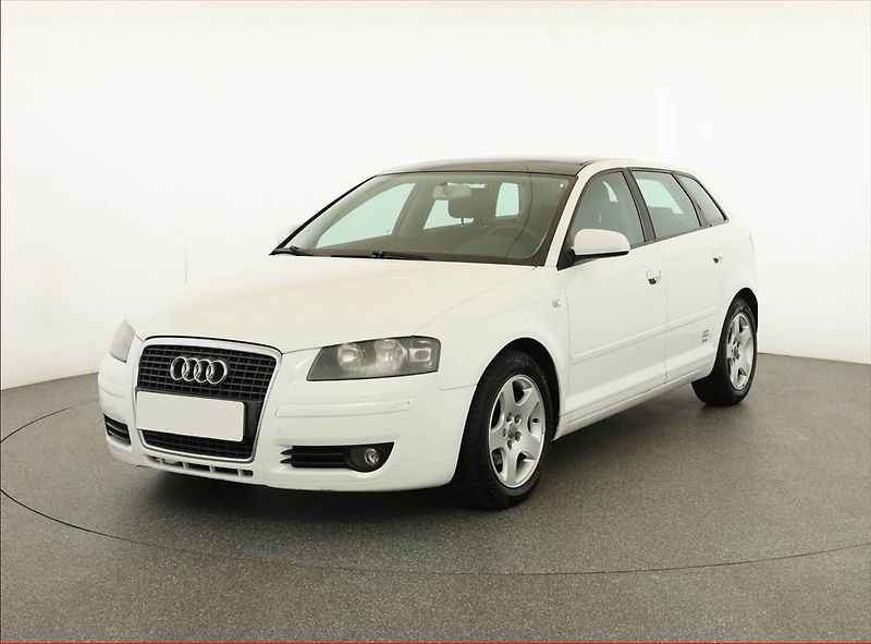 Audi A3 (2006) 1.6, po STK, za super cenu - fotka 2 z 12