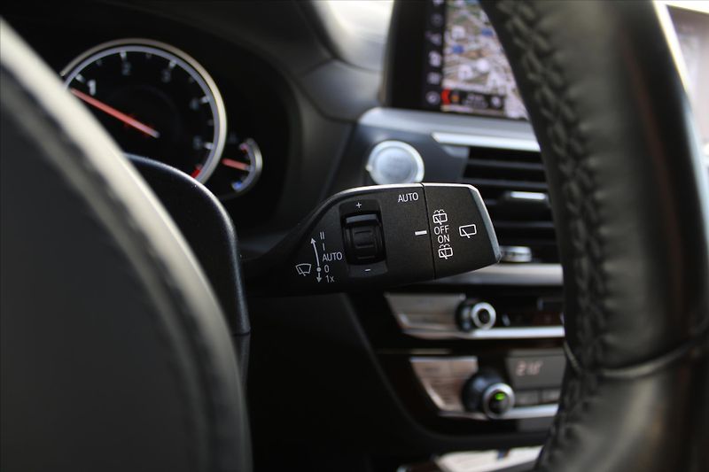 BMW X3 xDrive M40d 240kW M PAKET ČR - fotka 18 z 32