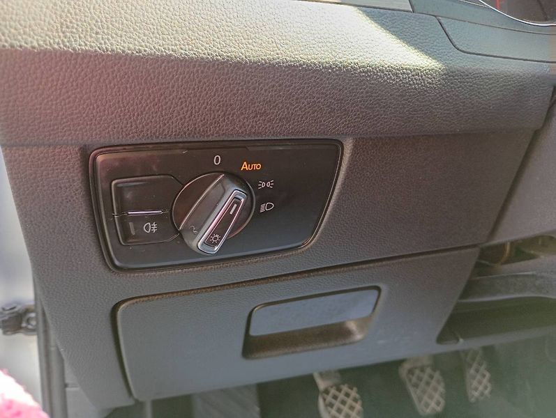 Volkswagen Passat (2021) 2.0 TDI, 110 kW tažné LED manu - fotka 8 z 26