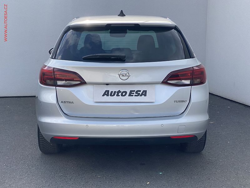 Opel Astra (2016) 1.4 T, Innovation, LED, navi - fotka 5 z 17