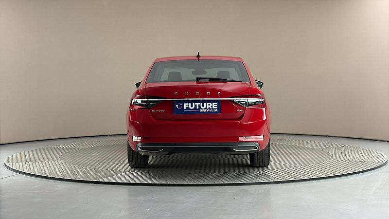Škoda Superb 2.0 TDI DSG 4x4 L&K - fotka 5 z 32