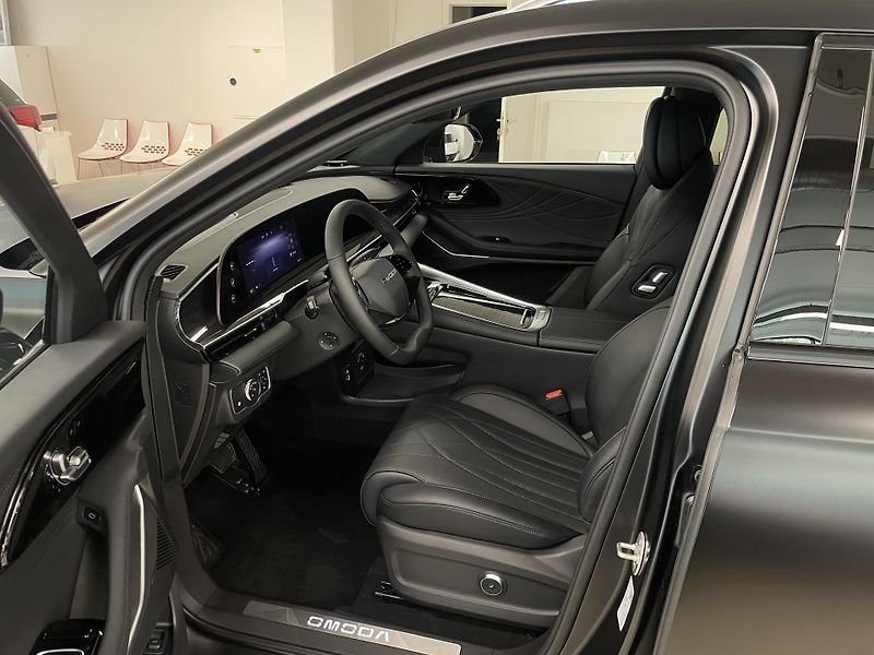 Omoda 9 (2026) Omoda 9 PHEV Premium  - fotka 8 z 52