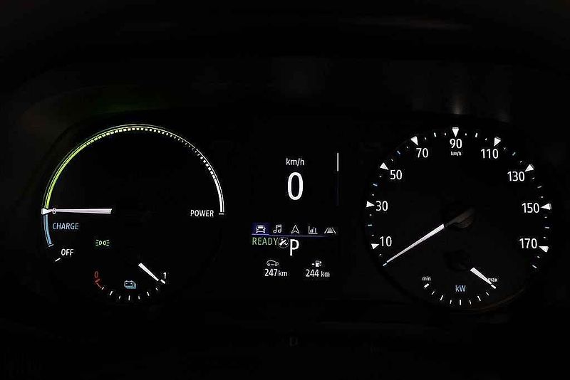 Trafic doplňuje řadu elektrických dodávek Renaultu