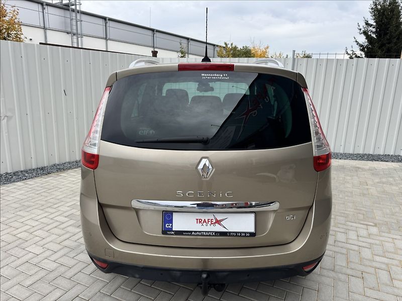 Renault Grand Scénic 1,5 dCi 7míst Navi Bose tažné - fotka 11 z 50