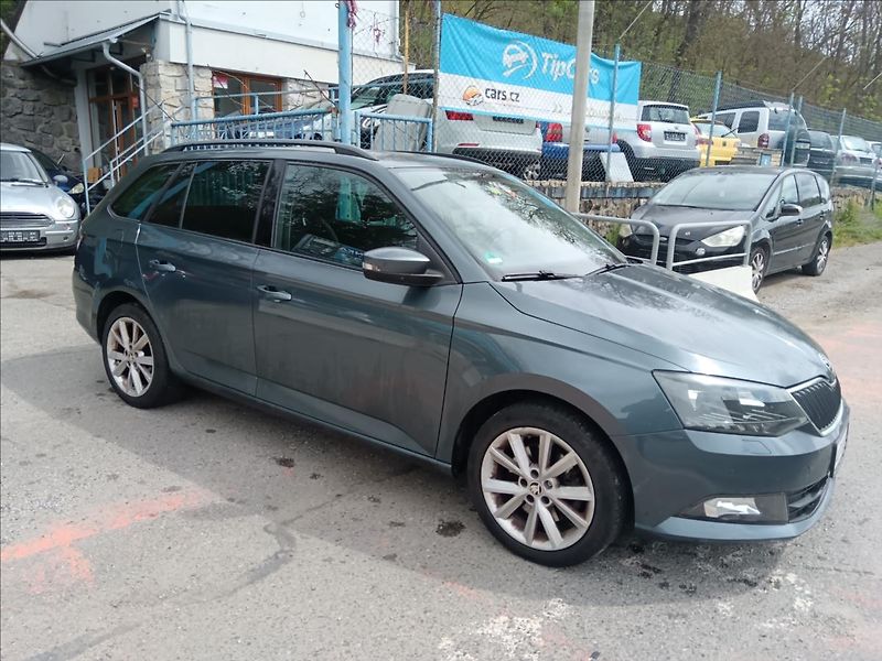 Škoda Fabia 1,2 TSi DSG  Joy - fotka 16 z 24