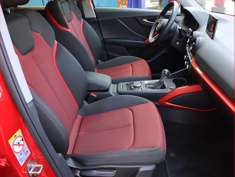 Audi Q2 (2017) 1.4 TFSI, Automat, Serv.kniha - fotka 9 z 23