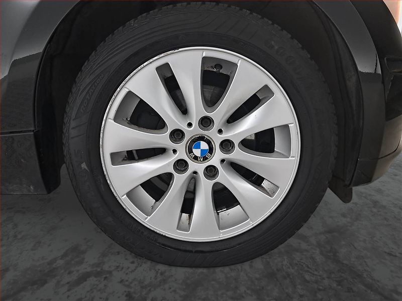 BMW Řada 1 (2010) 116d, po STK, pěkný stav - fotka 15 z 16