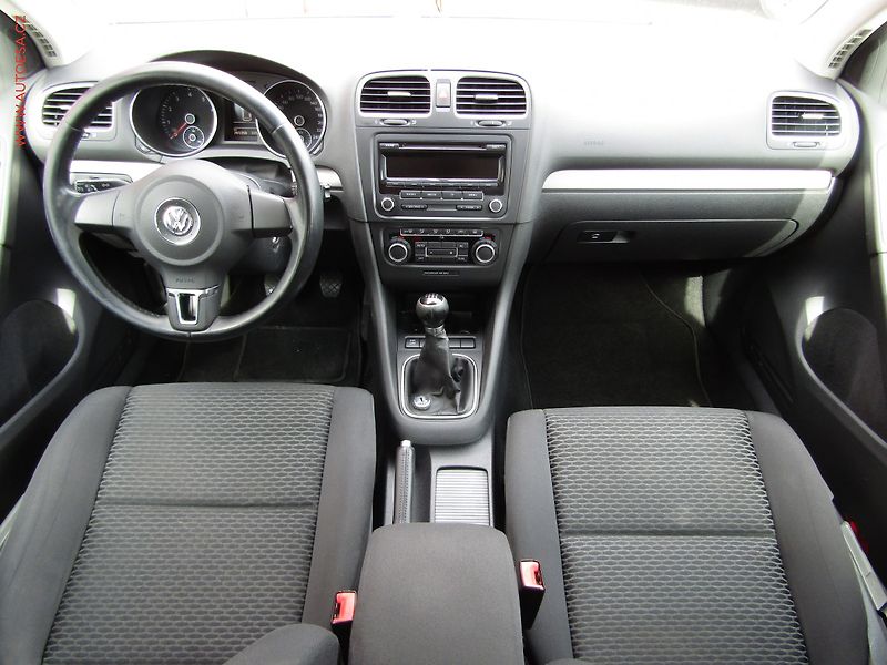 Volkswagen Golf (2010) 1.2TSi, 1.maj,ČR, servis - fotka 8 z 15