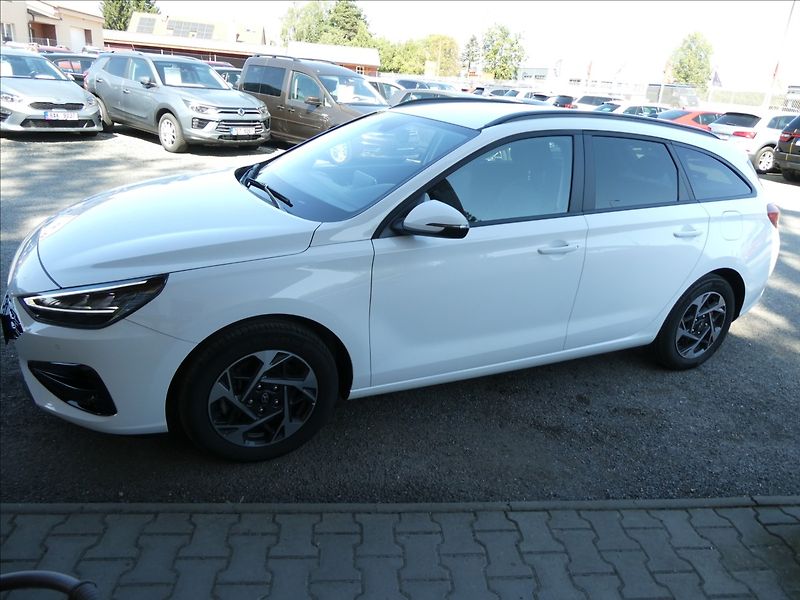 Hyundai i30 1,5 DPI 71kW Family,ČR,záruka - fotka 7 z 46