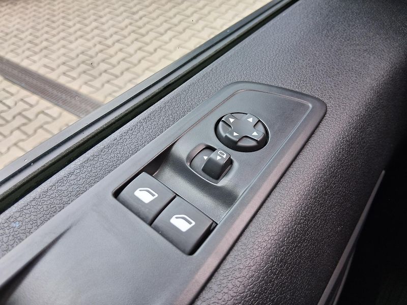 Toyota ProAce Verso VIP L2 2.0 D-4D 130 kW - fotka 19 z 25