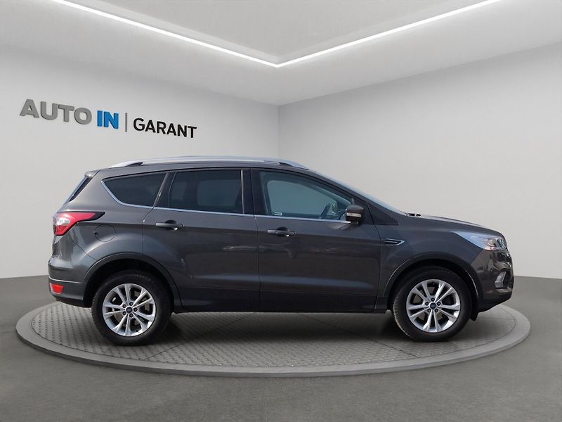 Ford Kuga (2018) TITANIUM 88kW, ČR, 1. Maj., Se - fotka 4 z 23
