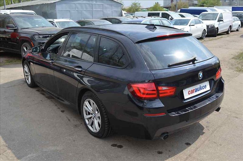 BMW Řada 5 (2011) 535 D XDRIVE TOURING AT - fotka 6 z 20