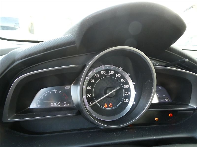 Mazda CX-3 2,0 Skyactiv-G120 Revolution - fotka 32 z 37
