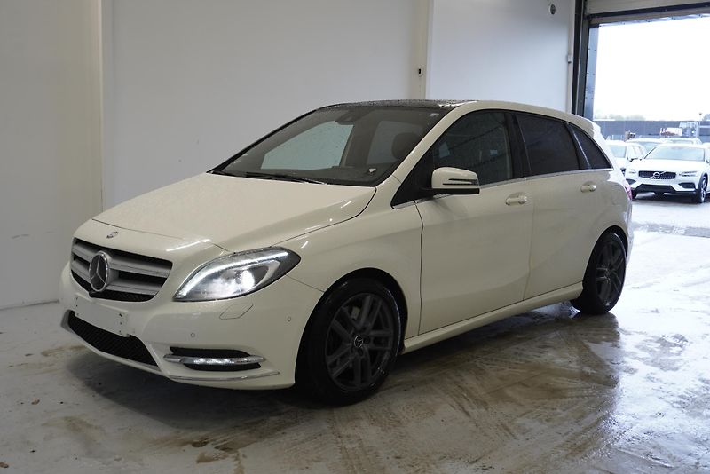 Mercedes-Benz Třídy B (2015) B250 2,0I AUTOMAT - fotka 1 z 30