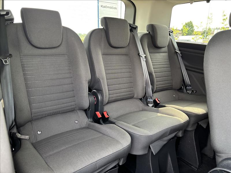 Ford Tourneo Custom 2,0 EcoBlue 125Wk Titanium L1 - fotka 15 z 37