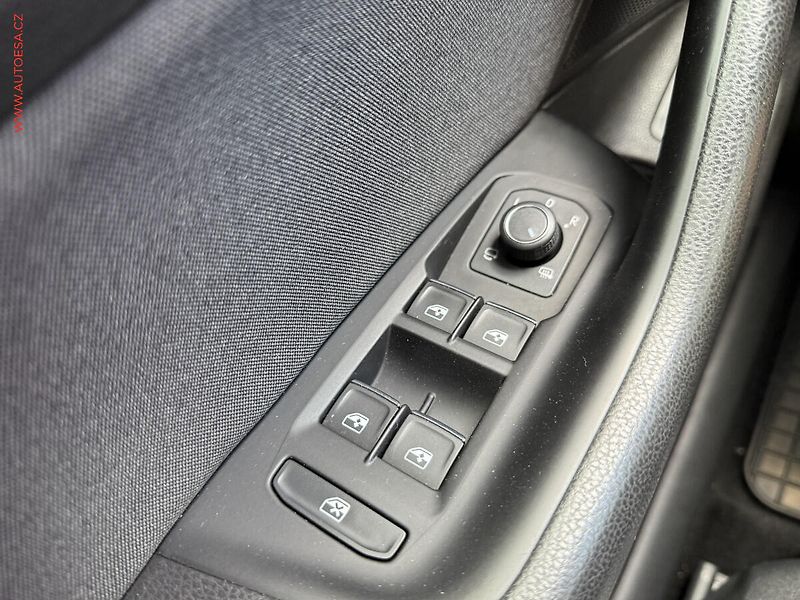 Volkswagen Arteon (2020) 2.0 TDi, ČR, DSG, LED, navi - fotka 11 z 20