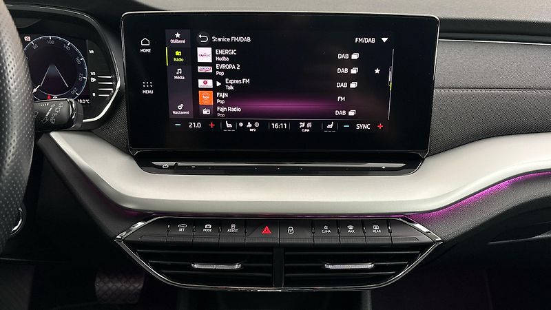 Škoda Octavia 2.0 TDI DSG 4x4 Style Combi - fotka 11 z 31